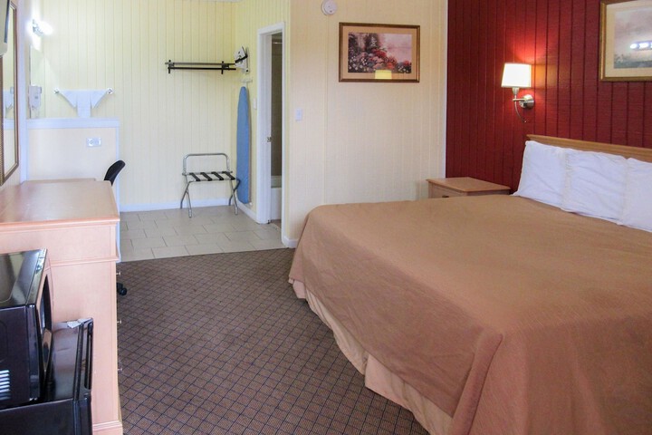 Room 14 of 40