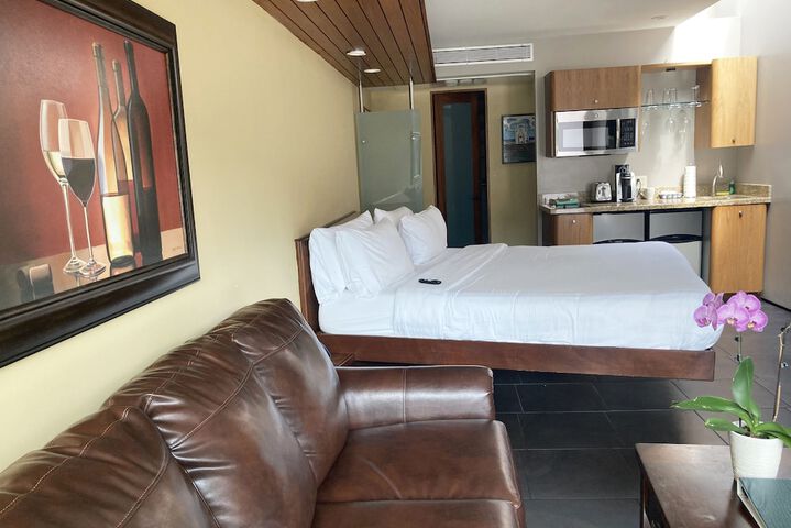 14 West Hotel