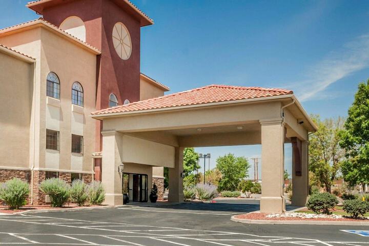 Hotel 3 of 30