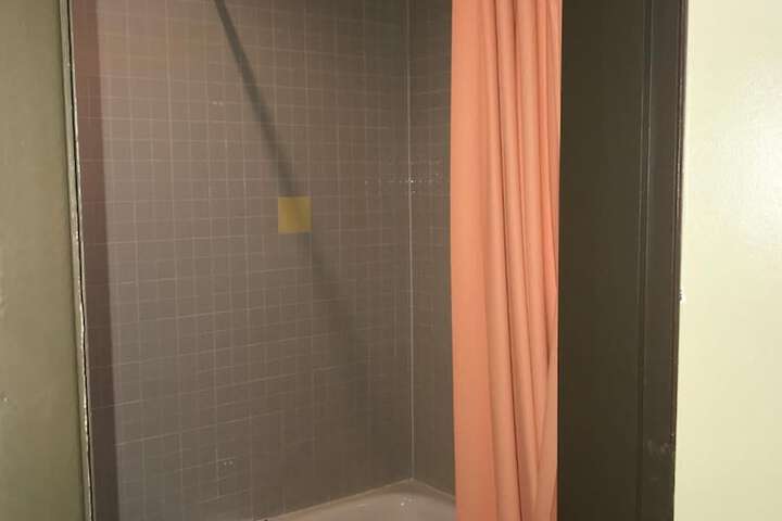 Room 13 of 46