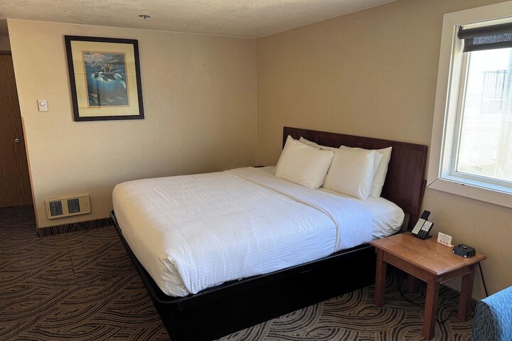 Room 9 of 43