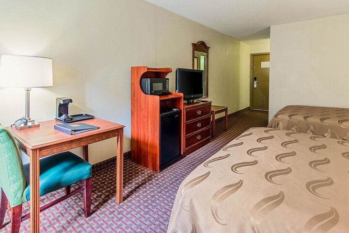 Room 11 of 49