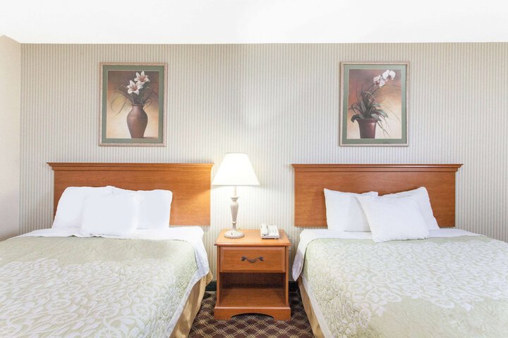 Room 15 of 19