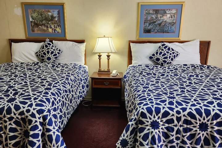 Room 35 of 46