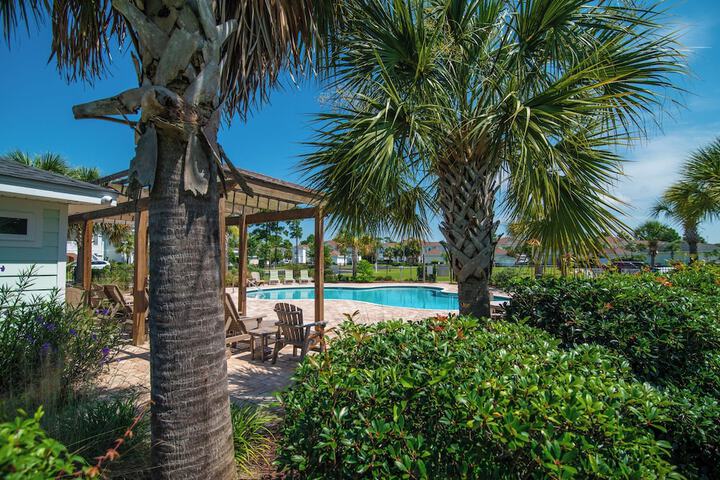 Litchfield Beach & Golf Resort