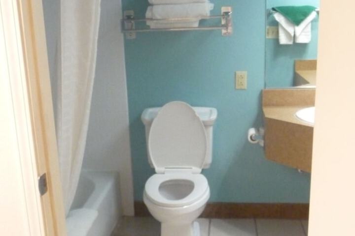 Room 72 of 95