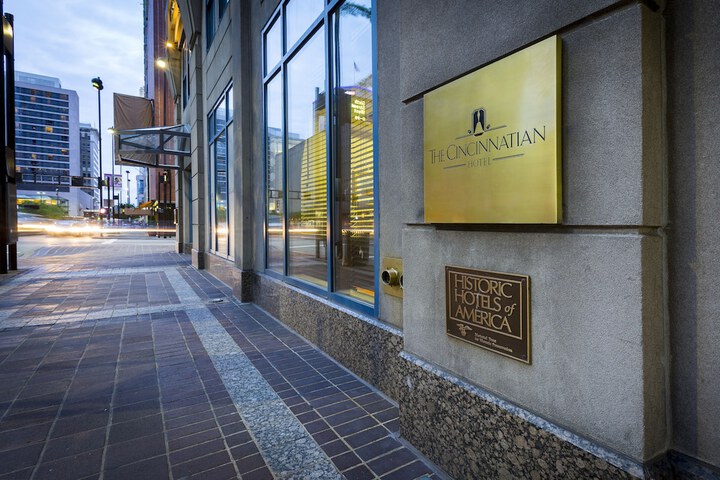 The Cincinnatian Hotel Curio Collection by Hilton