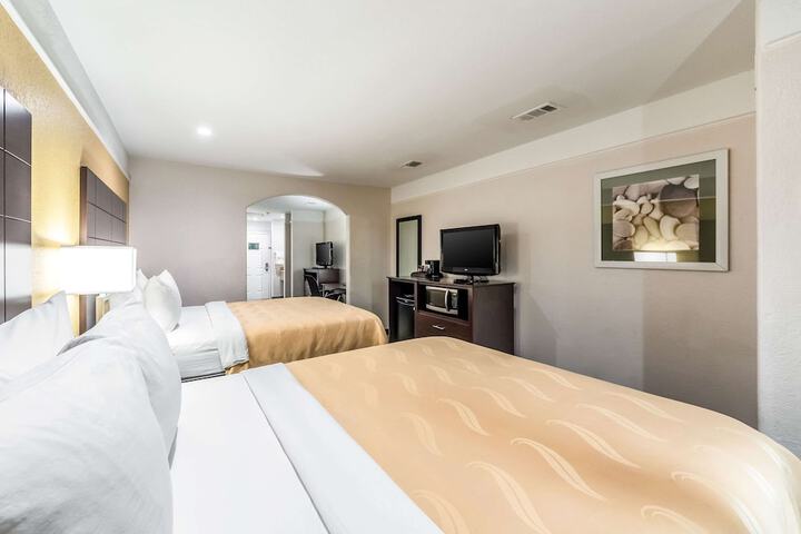 Room 20 of 57