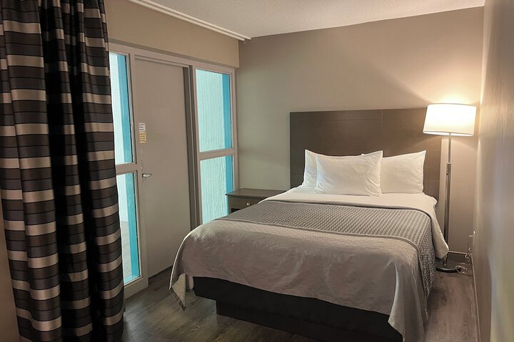 Room 20 of 66