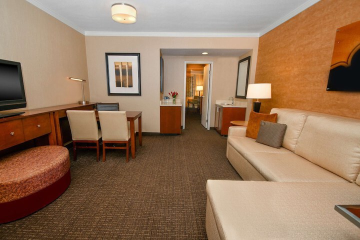 Room 45 of 103