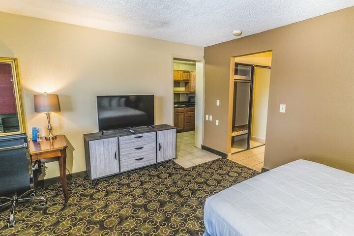 Room 15 of 46