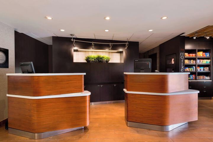 Courtyard by Marriott Akron Fairlawn