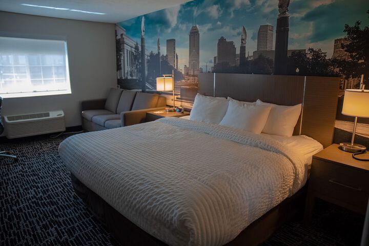 Room 43 of 67