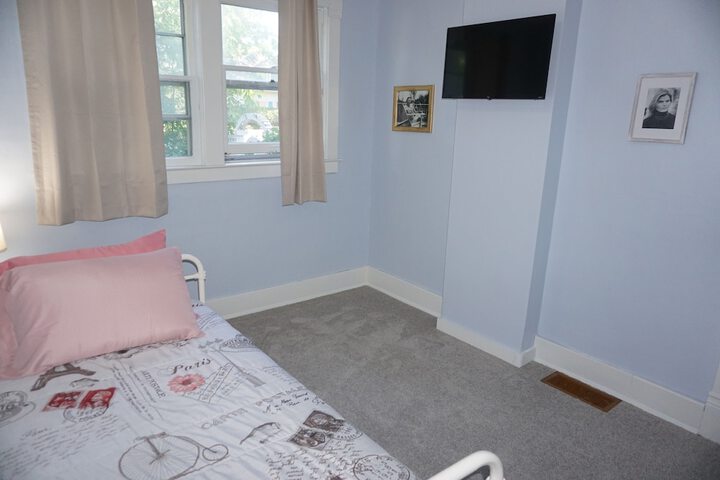 Room 18 of 43