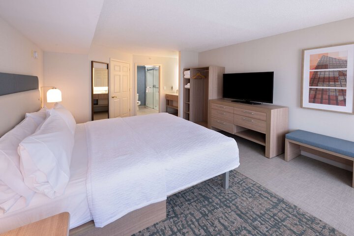 Room 21 of 47