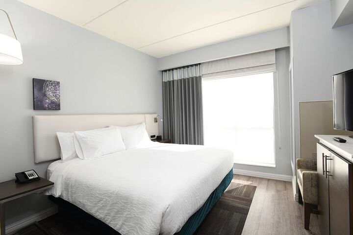 Room 8 of 24