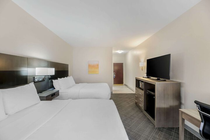Room 22 of 32