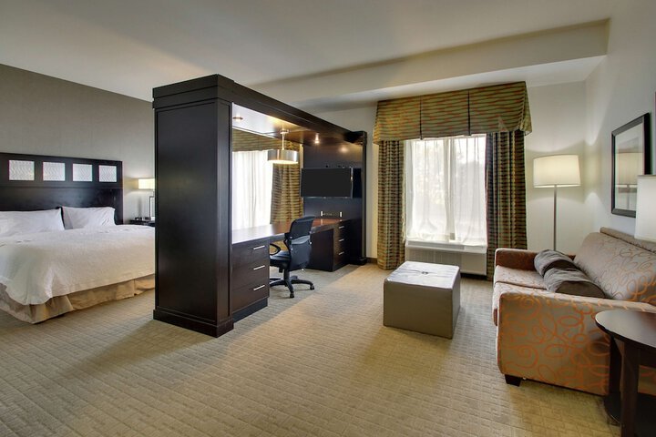 Room 15 of 38