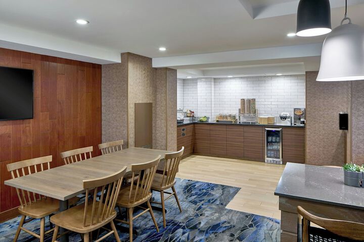 Fairfield Inn by Marriott Rochester East
