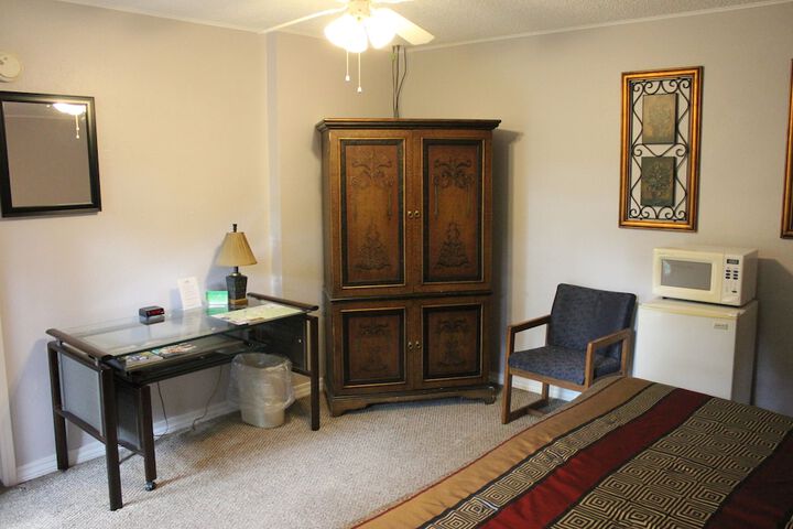 Room 92 of 219