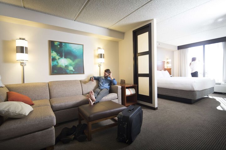 Room 18 of 32