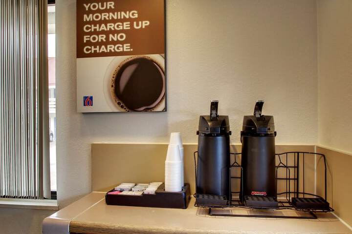 Breakfast/Coffee Service 28 of 29