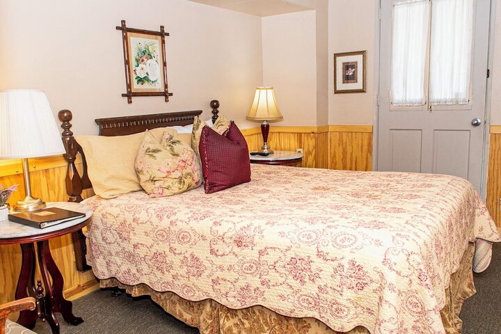 Gunn House Hotel