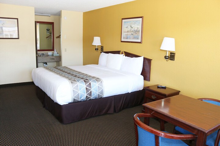 Westward Inn
