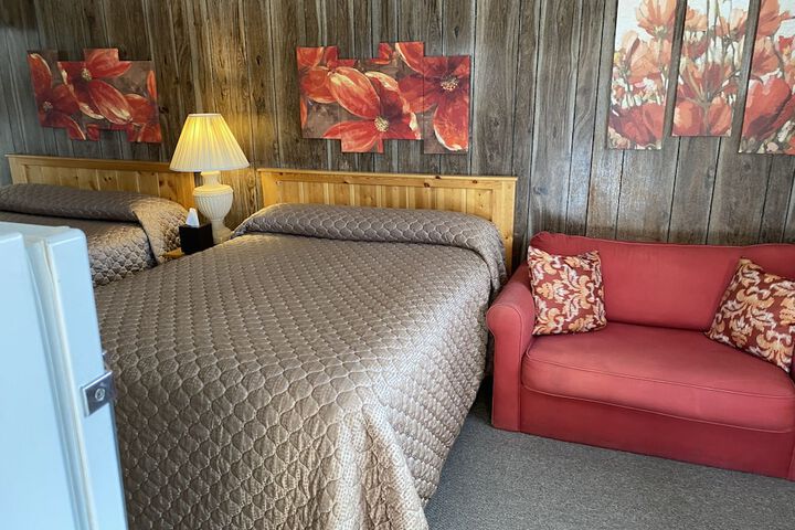 Rustic Inn Motel
