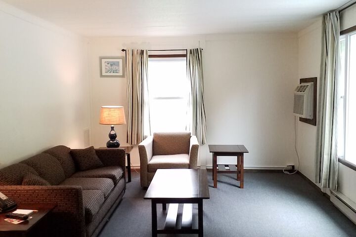 Room 54 of 127
