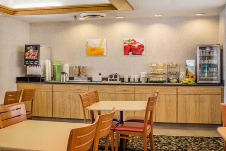 Quality Inn Port Clinton Waterfront