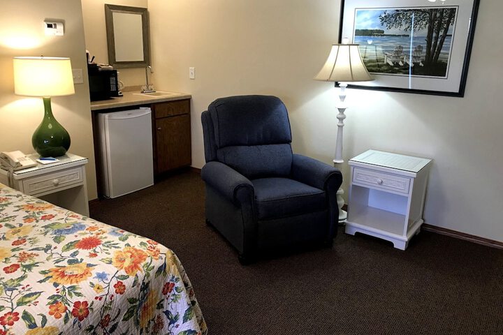 Room 130 of 157