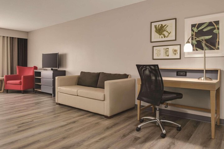 Room 13 of 56