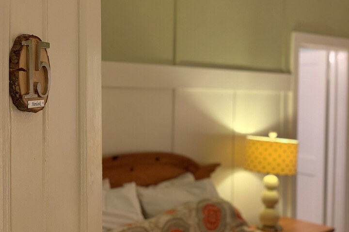 Room 37 of 155