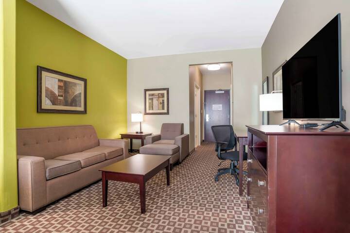 Room 34 of 52
