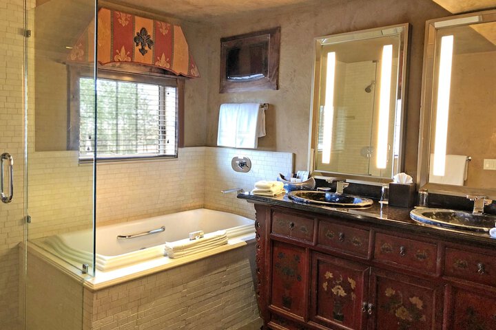 Room 17 of 26