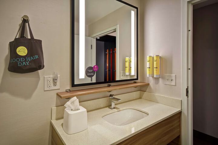 Room 15 of 34