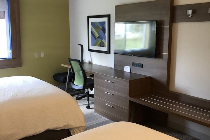 Holiday Inn Express Mt. Vernon by IHG
