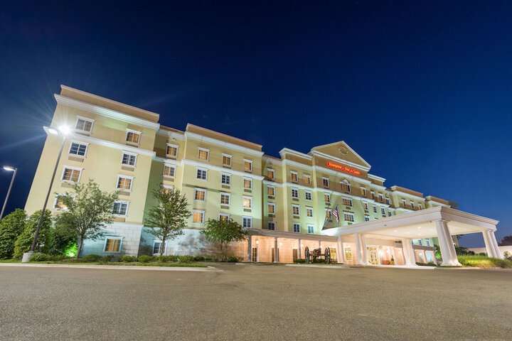 Hotel 2 of 98
