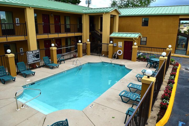Pool 8 of 31
