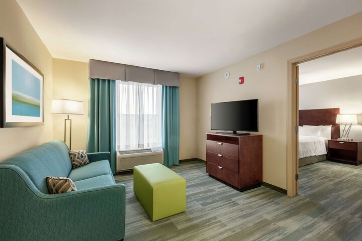 Room 13 of 35