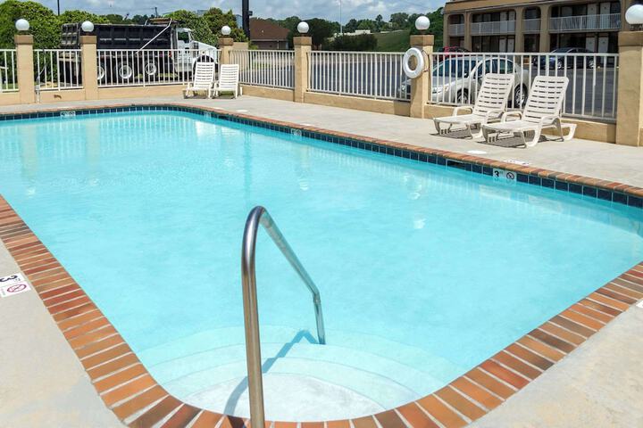 Pool 7 of 51