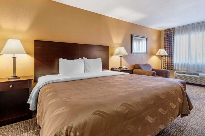 Room 16 of 32