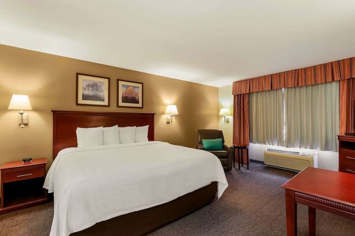 Room 32 of 57