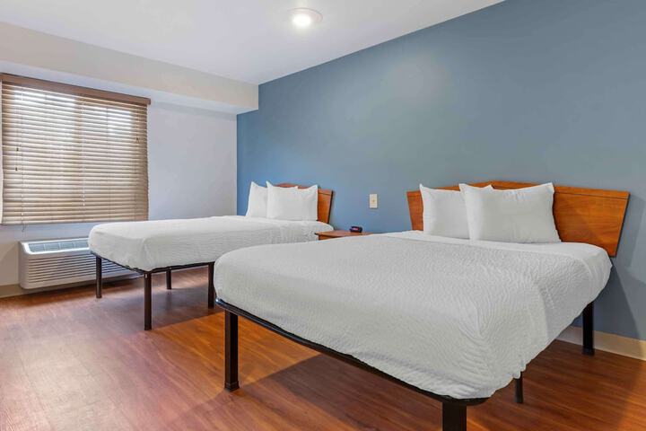 Room 8 of 24