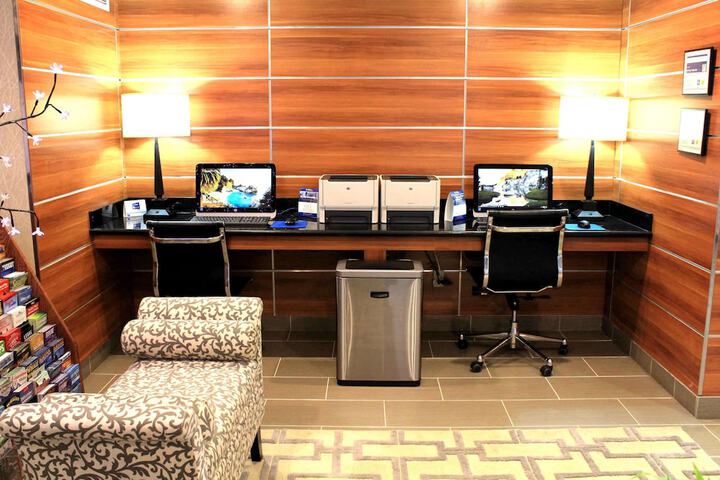 Business Center 35 of 35