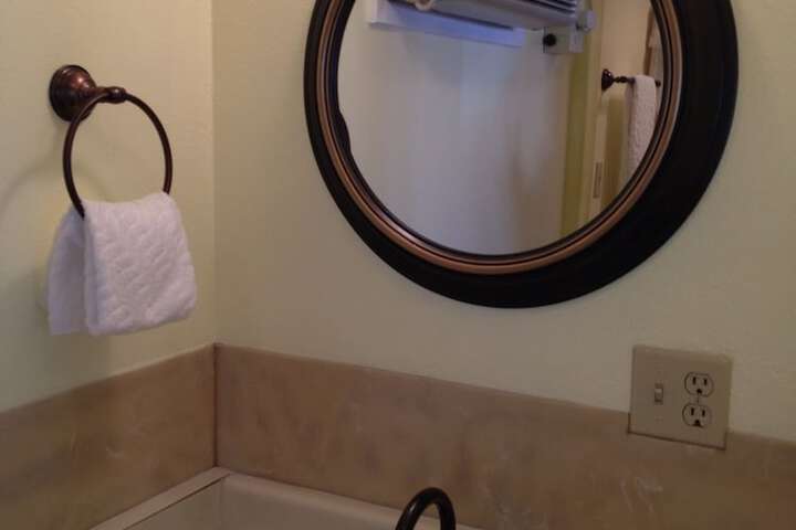 Room 26 of 47