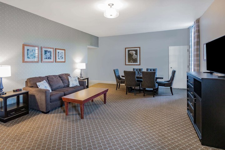 Room 17 of 70