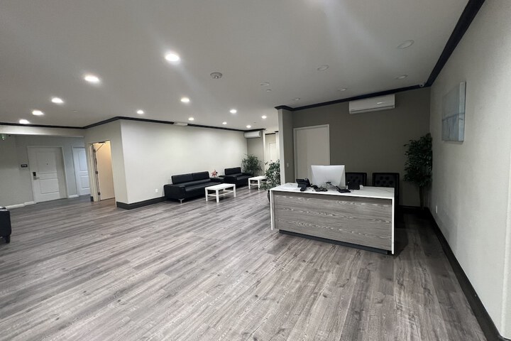 Aspire Inn & Suites Orange