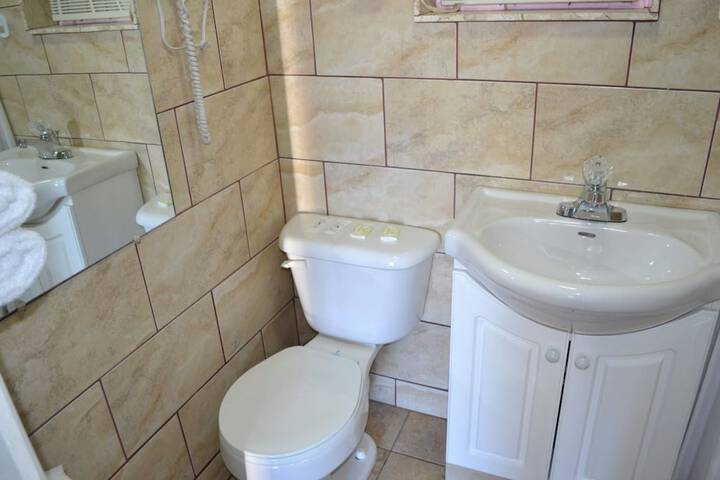 Room 8 of 15
